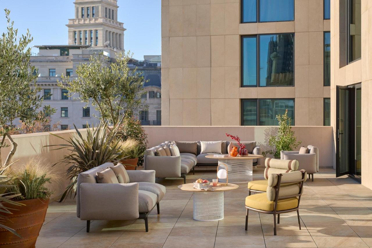 Hotel Me Barcellona Esterno foto The rooftop terrace