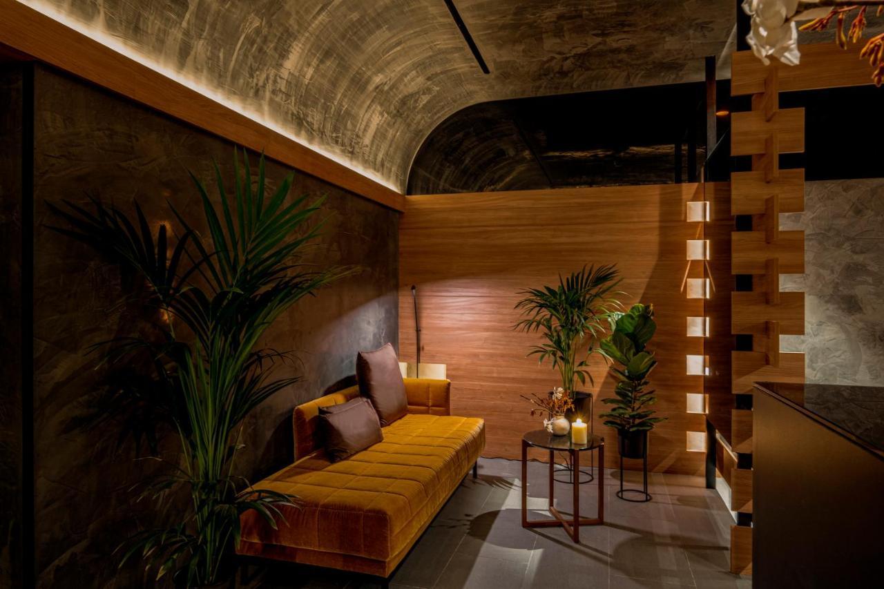 Hotel Me Barcellona Esterno foto The interior of the restaurant